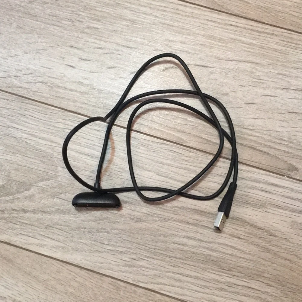 A fit-bit one watch. It’s new new.